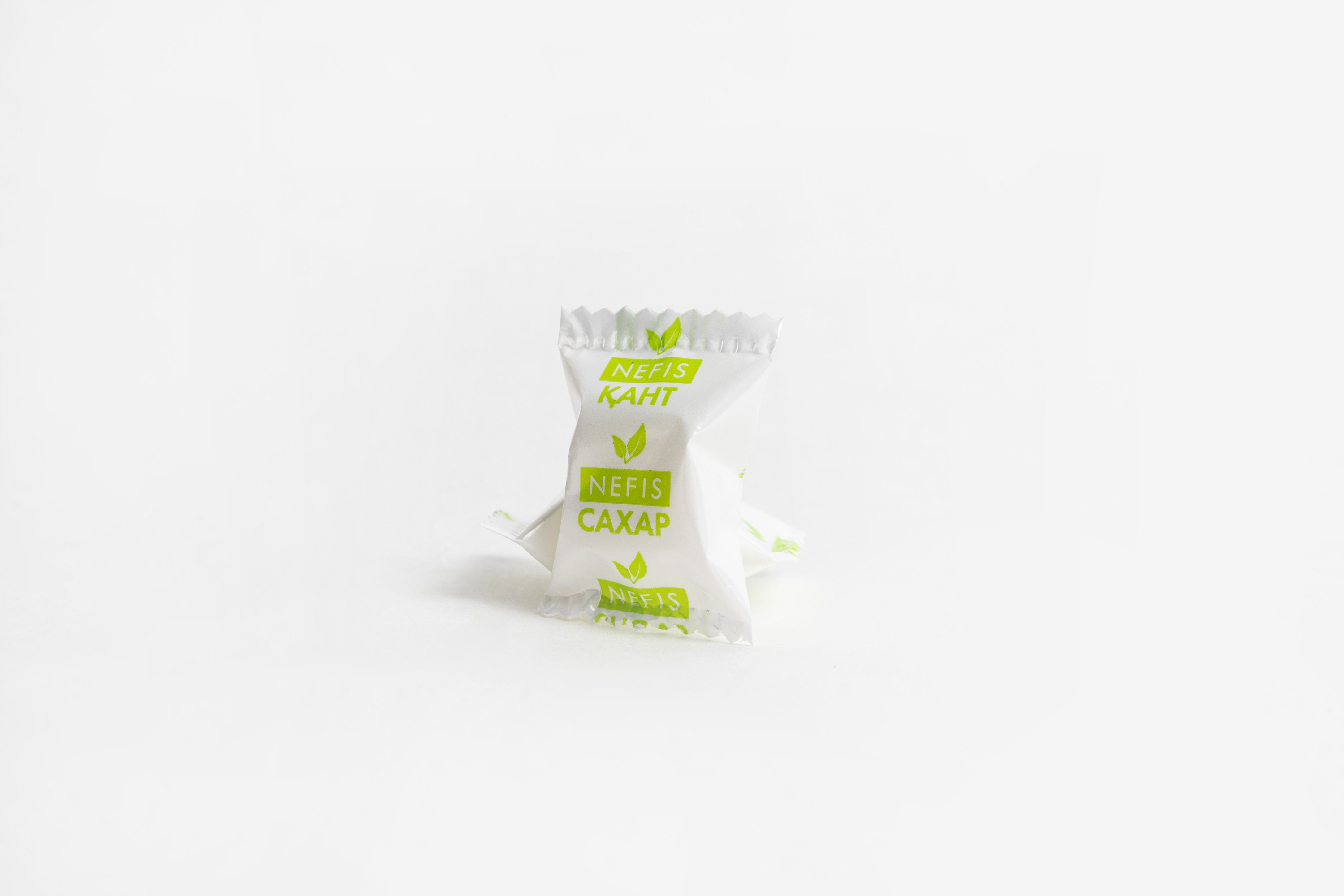 Quick-soluble lump sugar